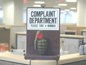 Online worker complaints have to be handled carefully by CIOs